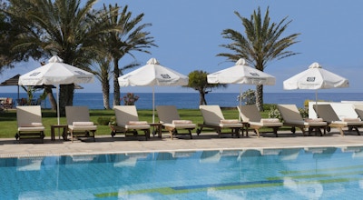 Svømmebassenget er fantastisk hos Athena Royal Beach Hotel