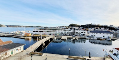 Utsikt over sjøen og båter i Kragerø