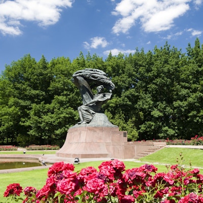 Frederic Chopin-monument i Lazienki-parken, Warszawa, Polen.