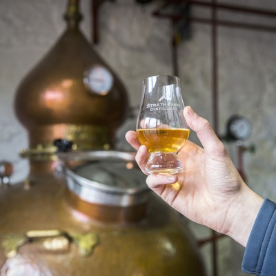 Strathearn Gin blir Strathearn Distillery i Perthshire