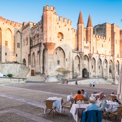 Pavepalasset i Avignon som ble pavens hjemsted i 1309. Slottet okkuperer et område på 2,6 dekar. 5. september 2011 Avignon.