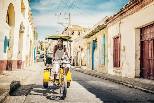 kule cubanske sykkeldriver i Santiago de Cuba