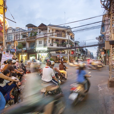 Gatescene med mopeder i Ho Chi Minh-byen