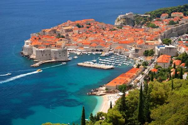 Oversiktsbilde over havnen i  Dubrovnik.