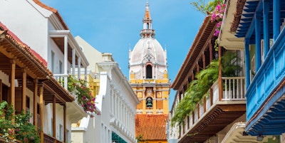 Utsikt over balkonger som fører til den fantastiske katedralen i Cartagena, Colombia