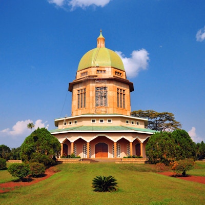 Kampala, Uganda: Baha'i-tempelet på Kikaaya Hill - grønn kuppelbygning - foto av M.Torres